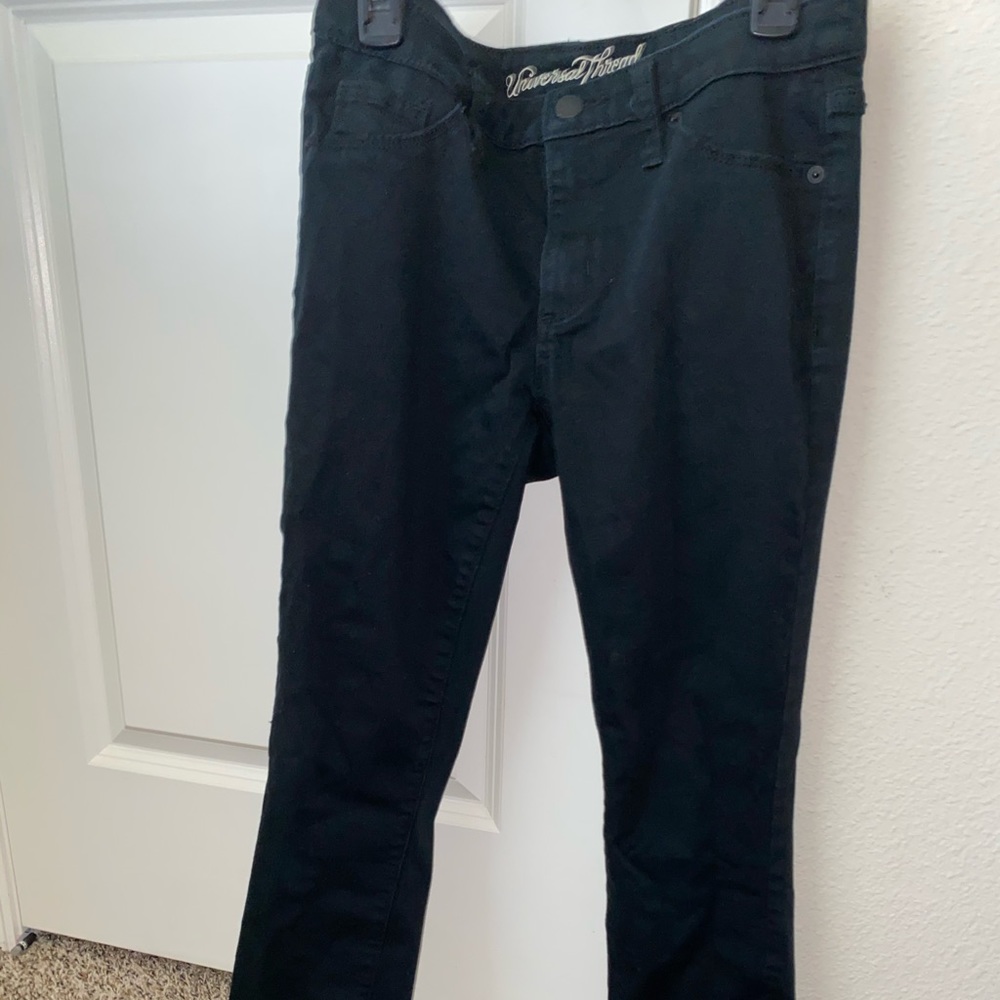 black ankle jeans